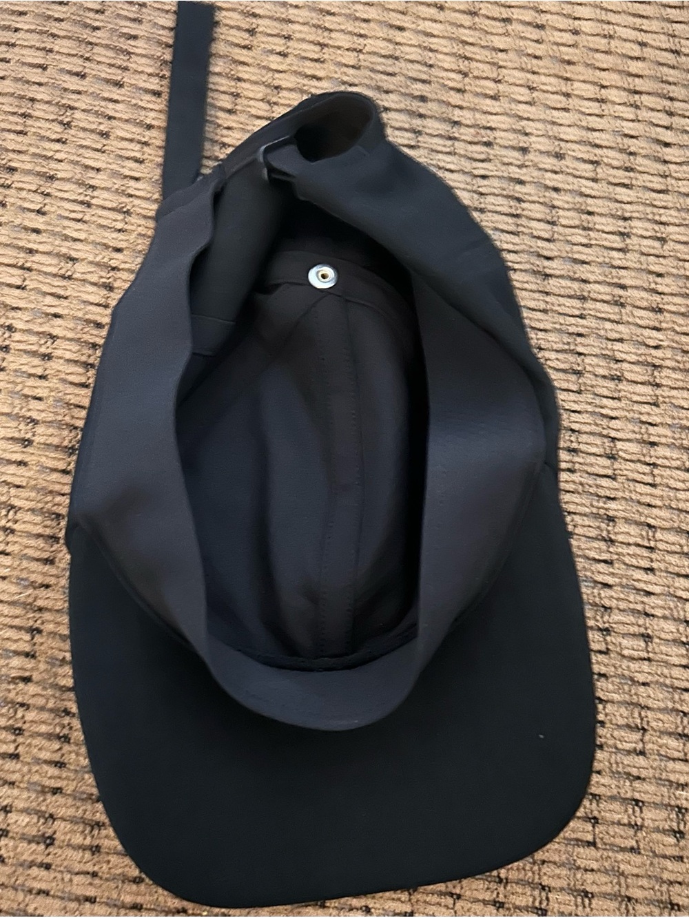 LuluLemon Baseball Hat Black Unisex Adjustable Activewear Athleisure Logo - Picture 2 of 4